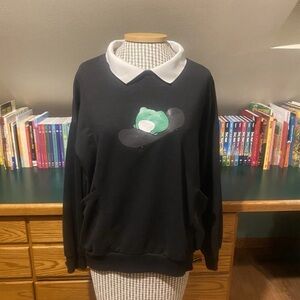 Women’s Black Collared Pullover Frog on Skateboard Size S